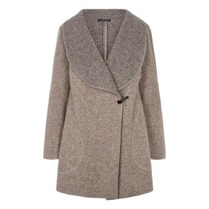 Jakke med sjalskrave. Lys mus.