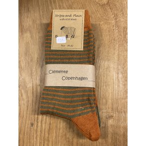 Stribede sokker i uldmix.